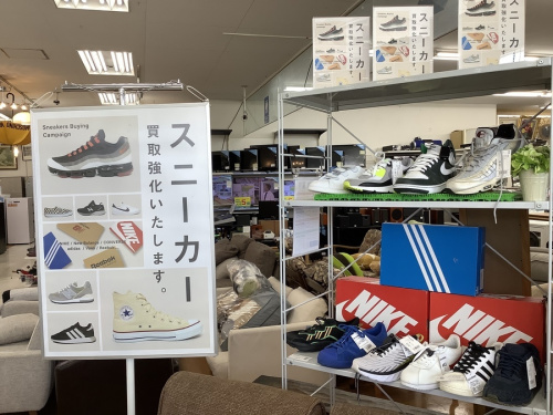 メンズファッションのスニーカー