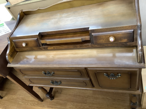 家具のカリモク