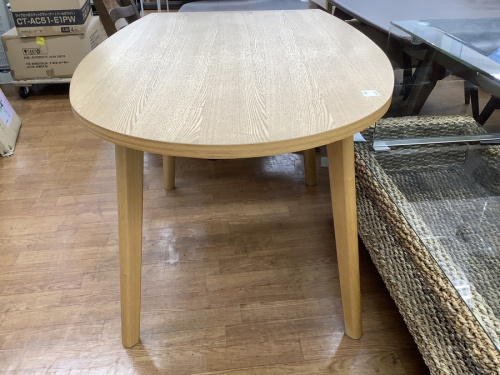 テーブルのFrancfranc