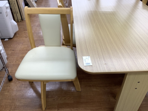 ダイニングセットのニトリ