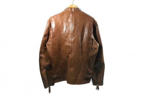 アウターのSchott
