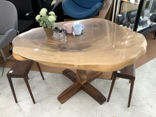 家具のダイニングセット