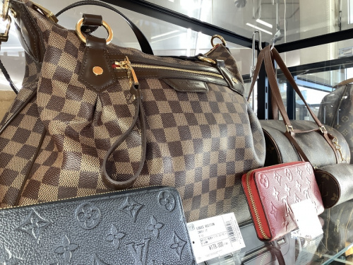 ショルダーバッグの中古ヴィトン