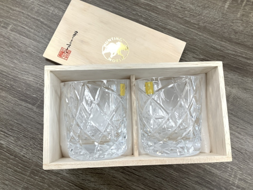 ハンティングワールド×カガミクリスタルの立川中古ショップ