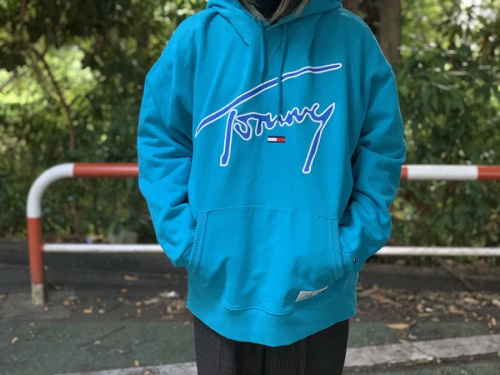 メンズファッションのTOMMY JEANS