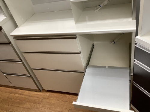 パモウナの立川中古家具