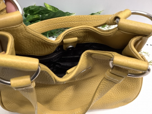 プラダの立川中古ショップ