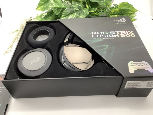 ゲーミングヘッドセットのROG Strix fusion