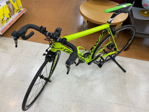 スポーツ用品の自転車
