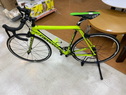 自転車のロードバイク