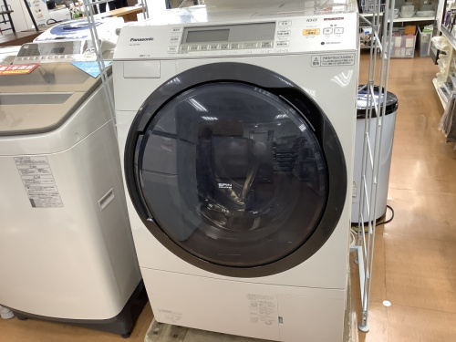 生活家電のドラム式洗濯乾燥機