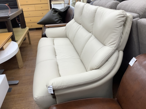 三人掛けソファーの立川中古家具