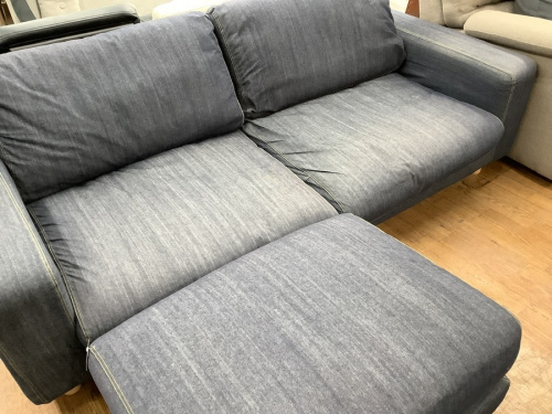 家具のソファ