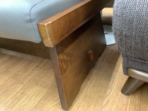 ベンチソファーの立川中古家具