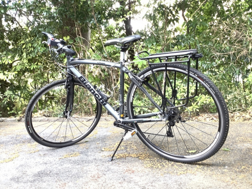 スポーツ用品の自転車
