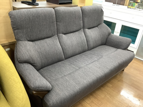 家具のソファ
