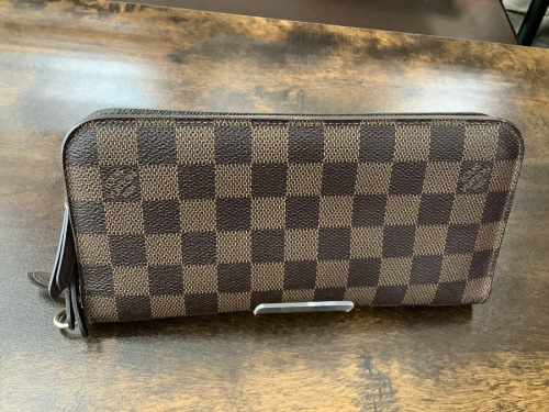 ブランド・ラグジュアリーのLOUIS VUITTON