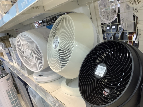 扇風機のサーキュレーター