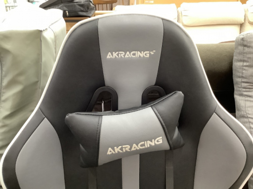エーケーレーシングの立川中古家具