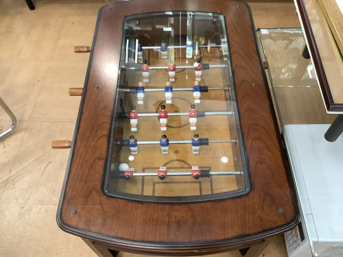 テーブルのフットボールテーブル