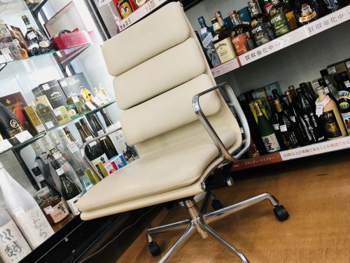 家具のHarman Miller（ハーマンミラー）