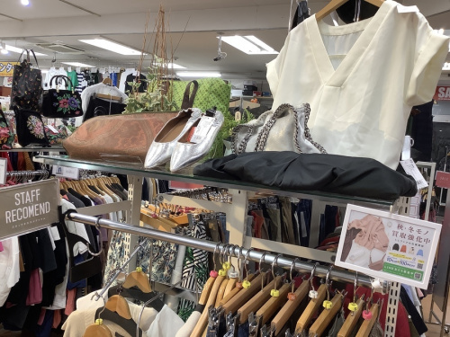 秋物衣類 買取の冬物衣類 買取