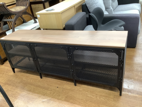 ローボード・テレビ台のIKEA