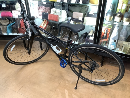 スポーツ用品の自転車　クロスバイク