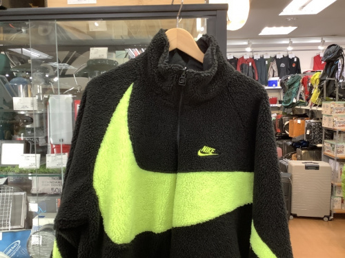 ジャケットのNike（ナイキ）