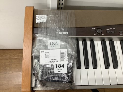 アコースティックギターのYAMAHA