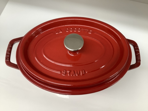 キッチン雑貨のstaub（ストウブ）