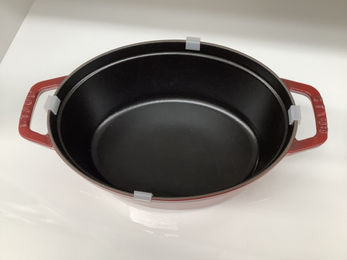 staub（ストウブ）