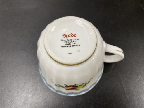 カップ&ソーサーの洋食器