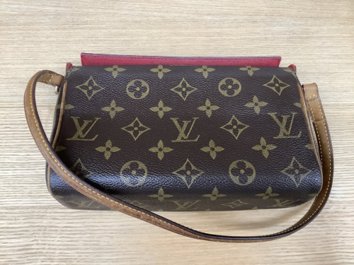 LOUIS VUITTONのM51900