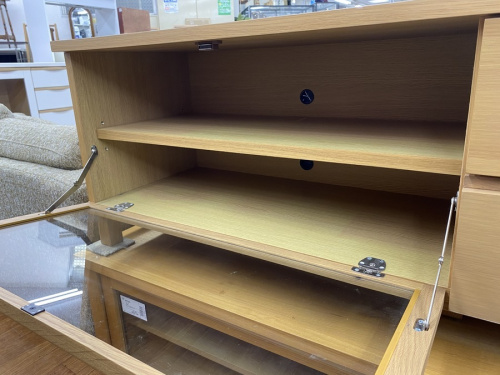 テレビボードのオーク材