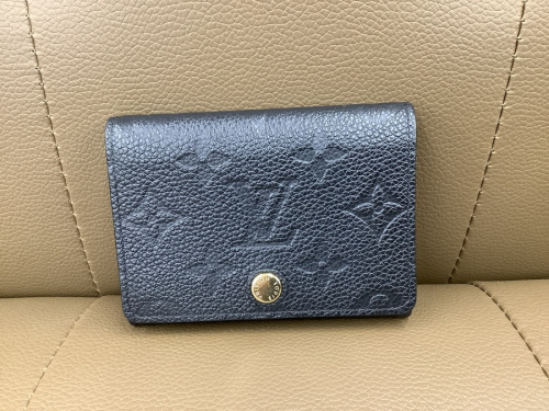 ブランド・ラグジュアリーのLOUIS VUITTON