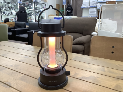 アウトドア用品のランタン