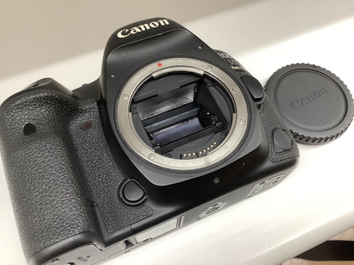 一眼レフカメラのCANON（キャノン）