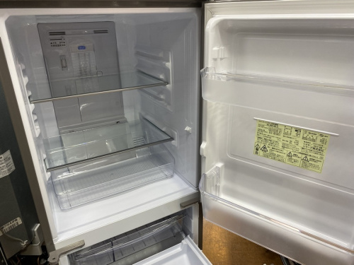 シャープの2ドア冷蔵庫