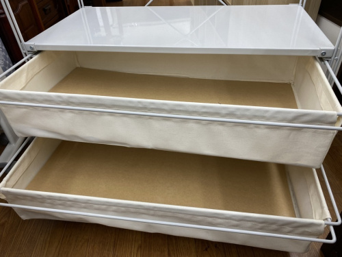 収納家具の生活家具