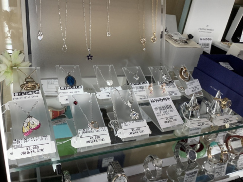 アクセサリーのブランドアクセサリー　