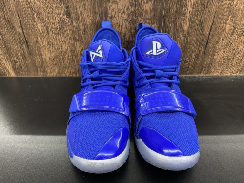 ﾌﾟﾚｲｽﾃｰｼｮﾝのスニーカー