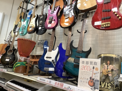 ギターのベース