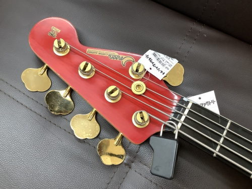 ギターのMoon（ムーン）