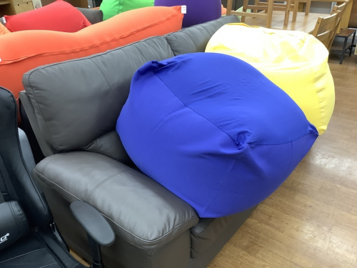 Yogibo（ヨギボー）の大型ビーズクッション【CT-6817】のご紹介