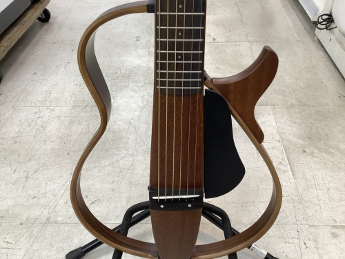サイレントギターのSLG200S