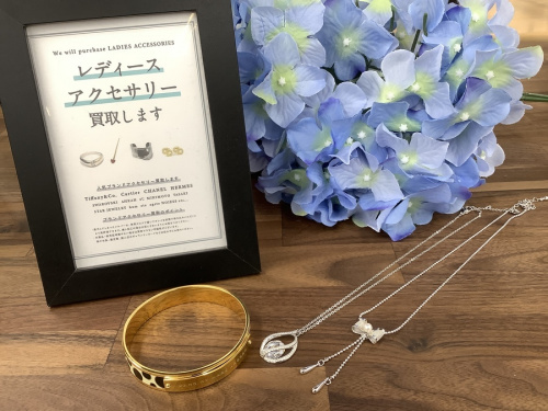 ブランド・ラグジュアリーのアクセサリー