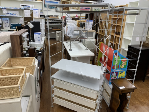 家具のユニットシェルフ