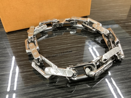 LOUIS VUITTONのルイヴィトン