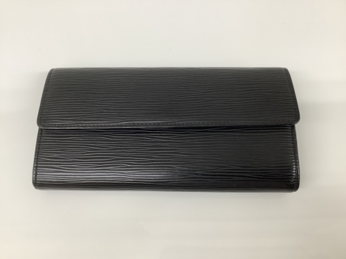 LOUIS VUITTONのM63572